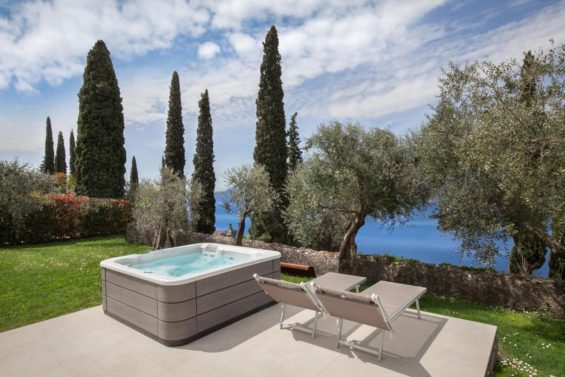 Villa Cipressi - Luxuri Lounge - Malcesine Exterior foto